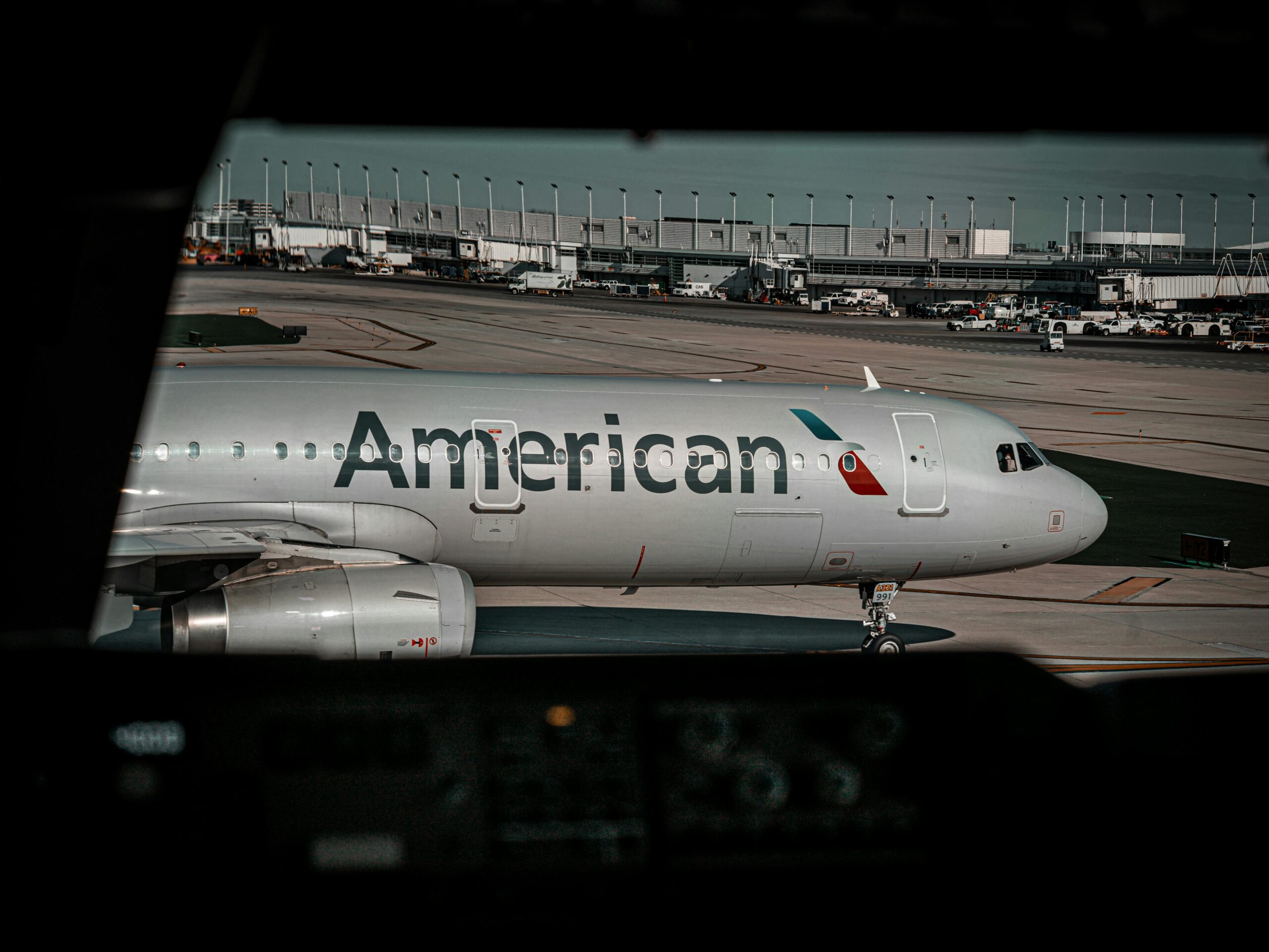 how-to-fly-first-class-for-the-price-of-economy